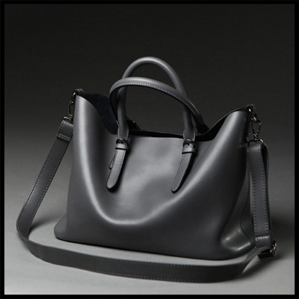 NEW Toulouse Tote Crossbody - Picture 2 of 8